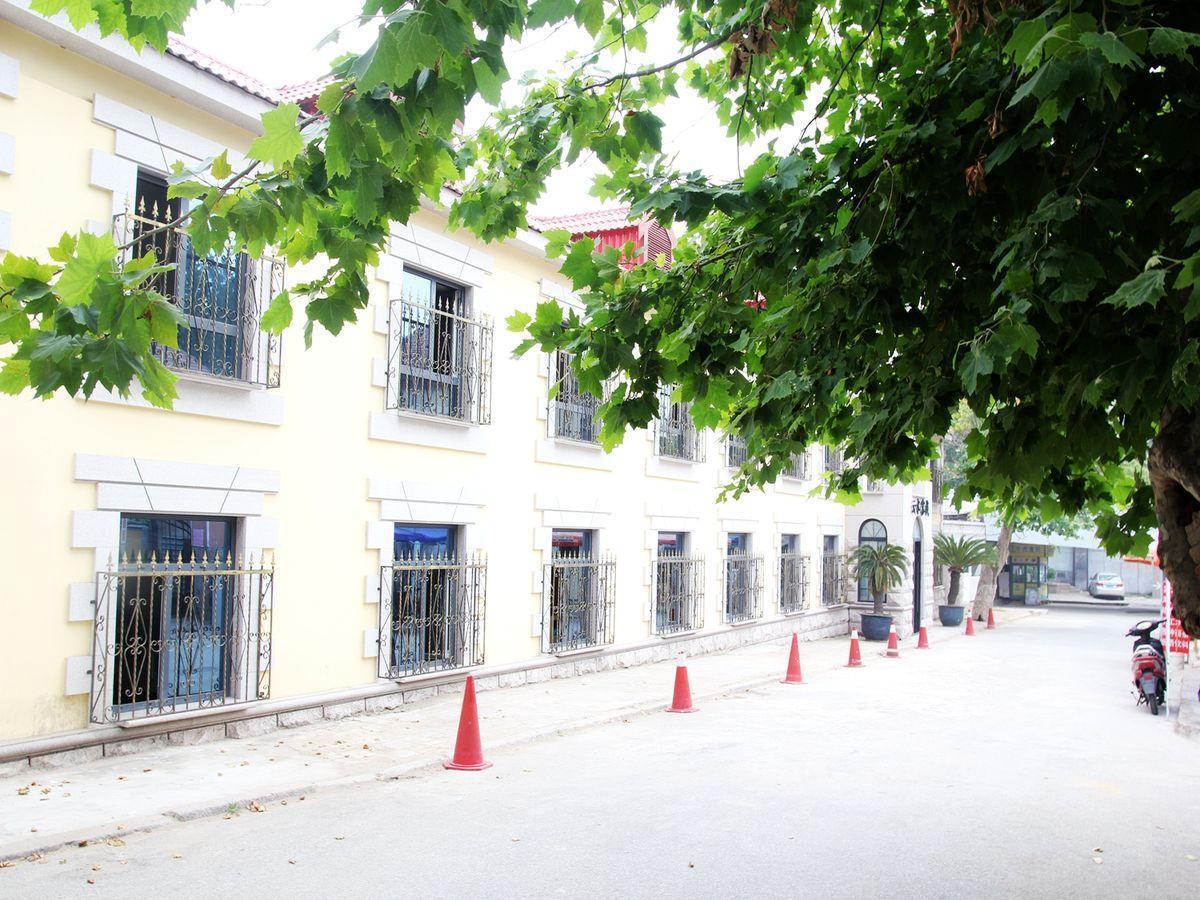 Qingdao Neptune Hotel Exterior foto